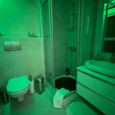 Apartment Sanat Ve Stillerin Bulustugu Mekan *