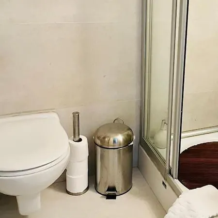 Sanat Ve Stillerin Bulustugu Mekan Apartment