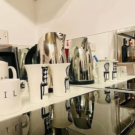 Appartement Sanat Ve Stillerin Bulustugu Mekan *